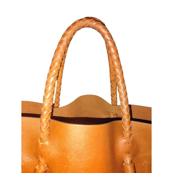 Madewell English Saddle Leather Tasseled Bucket Bag  (41) - Picture 12 of 14